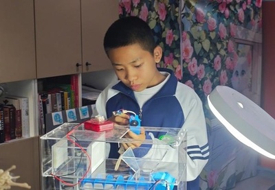 中国の中学生が発明した環境保護装置、国際発明展の中国地区で一等賞