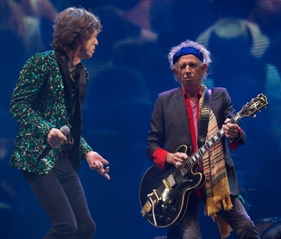 ストーンズのK・リチャーズ、パイプカット発言でM・ジャガーに謝罪