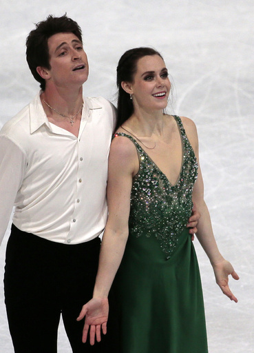 ヴァーチュー/モイア組がアイスダンス優勝、エリック・ボンパール杯