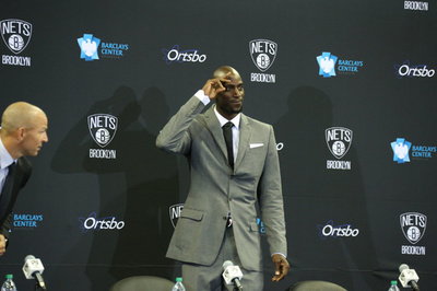 ガーネット、ピアース、テリーが会見 ネッツで「王者目指す」