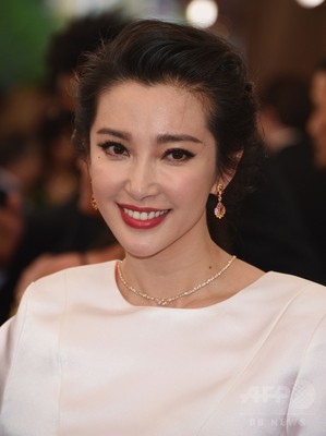 メット・ガラに豪華ドレスのセレブたち登場 メット・ガラに豪華ドレスのセレブたち登場