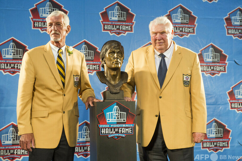 NFLの名コーチにして名解説者、マッデン氏死去 85歳