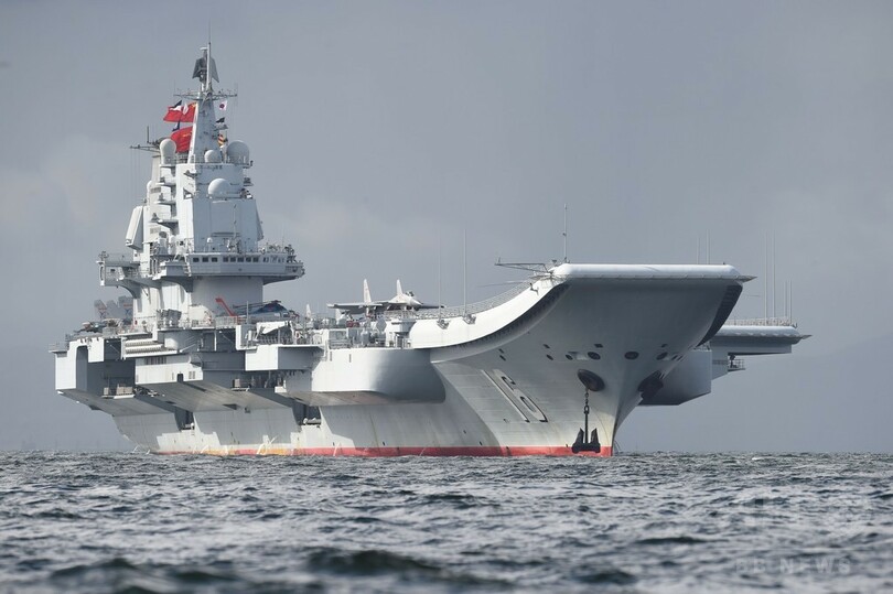 中国の空母「遼寧」が香港に寄港 軍事力を誇示 写真18枚 国際ニュース：AFPBB News