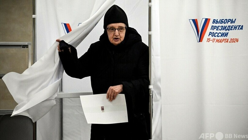 プーチン氏再選で平和に ロシア大統領選で有権者の声