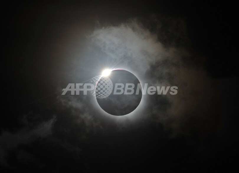 オーストラリア北部で皆既日食、約1300年ぶり