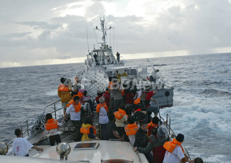 尖閣諸島事故、台湾の抗議船が巡視船と日本領海侵入