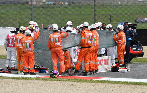 クラッシュで病院搬送のMoto3選手が死亡 イタリアGP 写真5枚 国際 