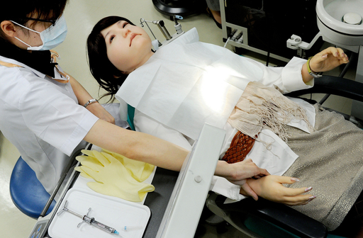 歯科実習用患者ロボ 昭和花子2 を公開 写真7枚 国際ニュース Afpbb News 歯科実習用患者ロボ 昭和花子2 を公開 写真7枚 国際ニュース Afpbb News