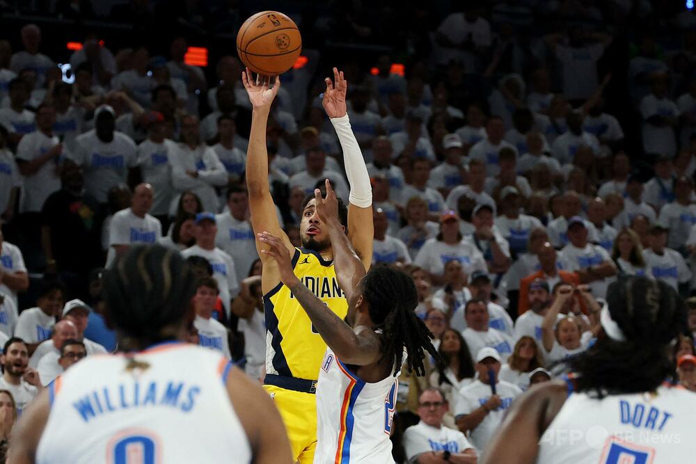 ペイサーズ劇的先勝 ハリバートンが終了間際に決勝点 NBAファイナル