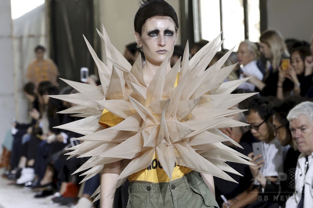 「ジュンヤ ワタナベ」17年春夏