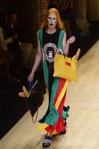 ヴィヴィッドカラーの組み合わせに注目、「Brain & Beast」15年春夏 080 バルセロナ