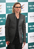 ブラット・ピット（Brad Pitt）主演の新作映画『マネー・ボール（Moneyball）』のジャパンプレミアが9日、都内で開催され、来日中のピットがアンジェリーナ・ジョリー（Angelina Jolie）とともに登場した。同作品は11日から全国ロードショーとなる。写真は、フォトセッションで笑顔を見せるピット（2011年11月9日撮影）。(c)AFP/KAZUHIRO NOGI