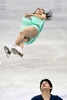 フィギュアスケート四大陸選手権、ペア・ショートプログラム（SP）。演技に臨む三浦璃来/木原龍一組（2024年2月1日撮影）。(c)GREG BAKER / AFP