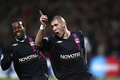 先制ゴールを挙げて歓喜するリヨンのカリム・ベンゼマ（%%Karim Benzema%%）。(c)AFP/FRED DUFOUR