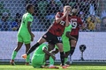 サッカー女子W杯オーストラリア・ニュージーランド大会、グループB、ナイジェリア対カナダ。得点機を逃して悔しがるカナダのクリスティン・シンクレア（2023年7月21日撮影）。(c)WILLIAM WEST / AFP