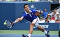 全米オープンテニス、男子シングルス1回戦。リターンを狙うノバク・ジョコビッチ（2015年8月31日撮影）。(c)AFP/TIMOTHY  A. CLARY