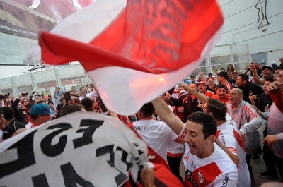 リベルタ決勝に暗雲？ 両クラブがスペイン開催に難色