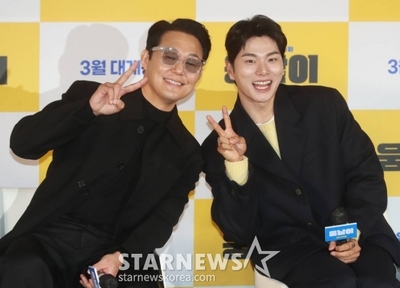 パク・ソンウンとイ・イギョン、「ウンナム」制作報告会で息ぴたり