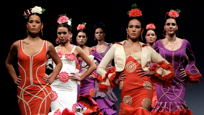 スペインでフラメンコ・ファッション国際展示会