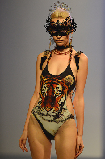 スリランカのコロンボ・ファッション・ウィーク、｢Amanda｣ら新作発表