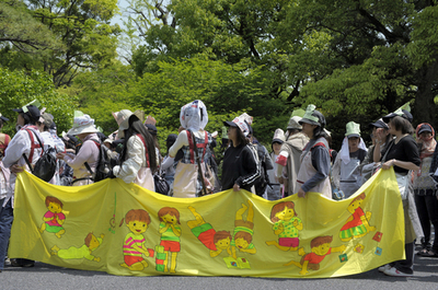 都内でメーデーのデモ行進、国内失業率は4.8％に