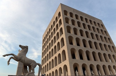 「フェンディ」、イタリア文明館に本社を移転