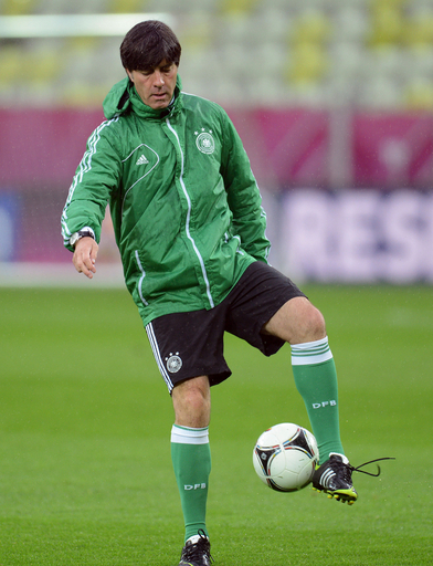 ドイツ代表のレーブ監督、ギリシャ戦は「殺人本能が必要」