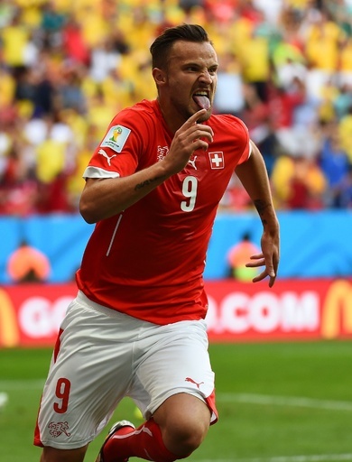 セフェロヴィッチの決勝点でスイスが劇的勝利