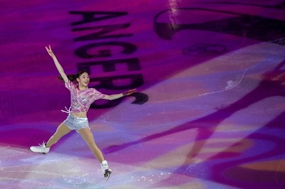 住吉、鍵山らが華麗な舞い フィギュア・フランス杯でエキシビション