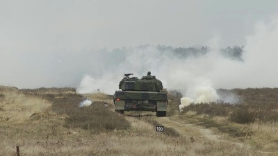 動画:ウクライナ兵のレオパルト戦車の訓練実施 ポーランド