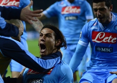 ナポリ、トリノに快勝し2位をキープ