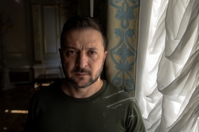 ゼレンスキー氏、「五輪休戦」拒否 仏大統領提案