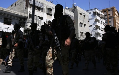 無期限停戦のガザ地区、戦闘員らは再武装の意思強調
