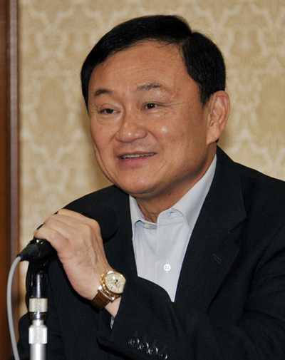 タイ元首相タクシン氏来日、実妹の新政権に｢口出ししない｣