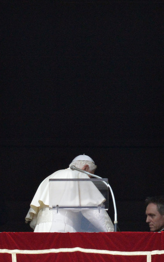 「退位は神から促された」、ベネディクト16世が最後の日曜礼拝