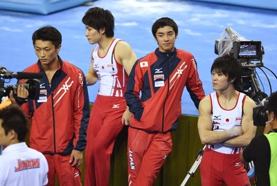 日本は男子団体で2位、中国が6連覇 世界体操