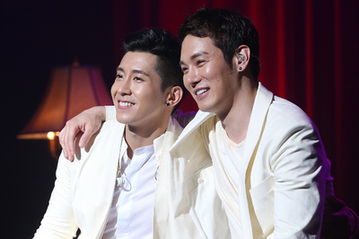 韓国の人気デュオ「フライ・トゥ・ザ・スカイ」、アルバム発売