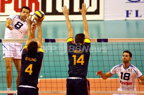 スペイン男子 フルセットの末イタリアを降し2連勝 写真6枚 ファッション ニュースならMODE PRESS powered by AFPBB News