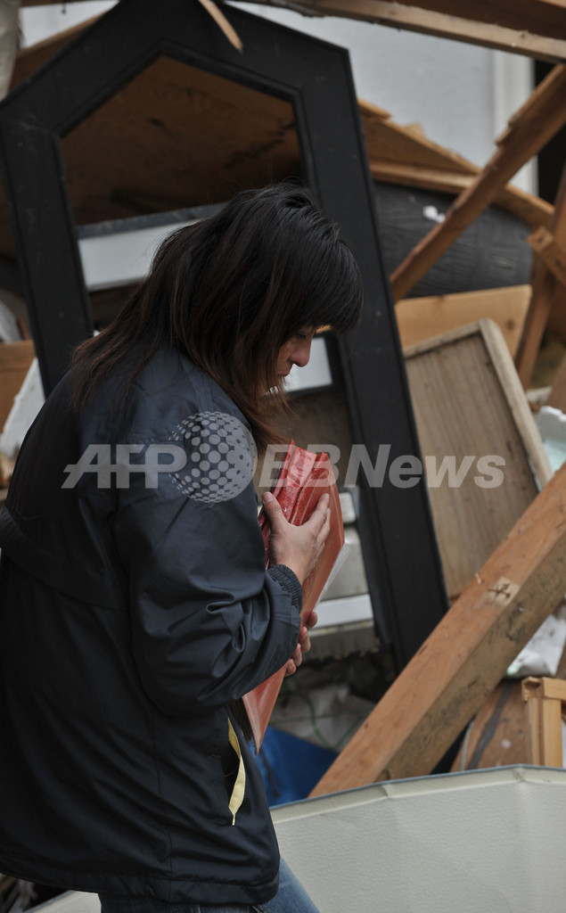 【写真特集】がれきに残された思い出の数々