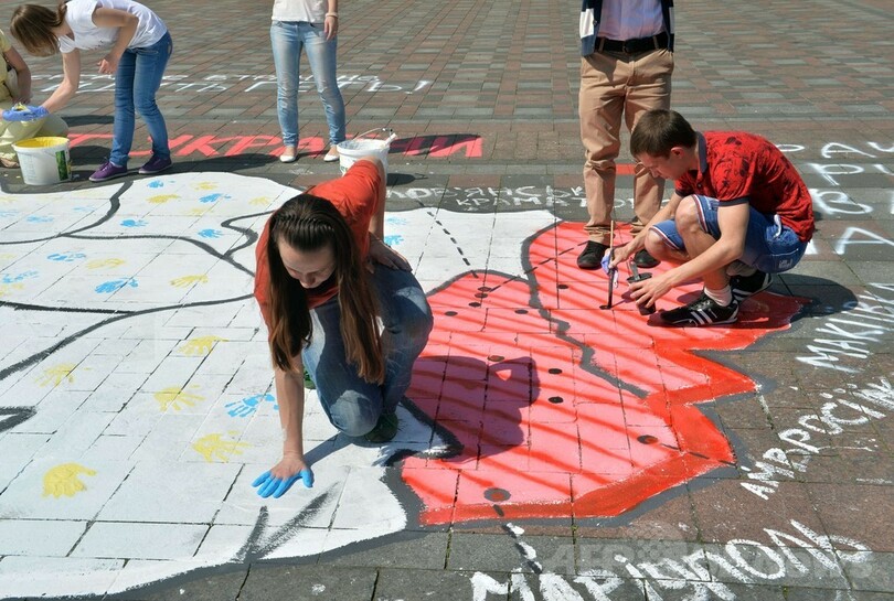 「ウクライナの損失」、若者たちが地図に描く