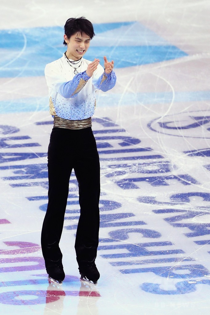 羽生、タイトル奪還に向け会心の演技で首位発進！世界フィギュア