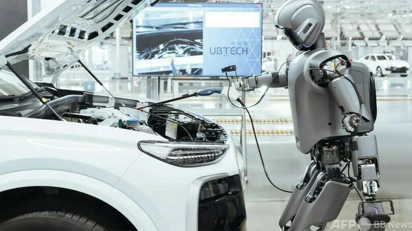 人型ロボットがとうとう工場で「働き始めた」・中国