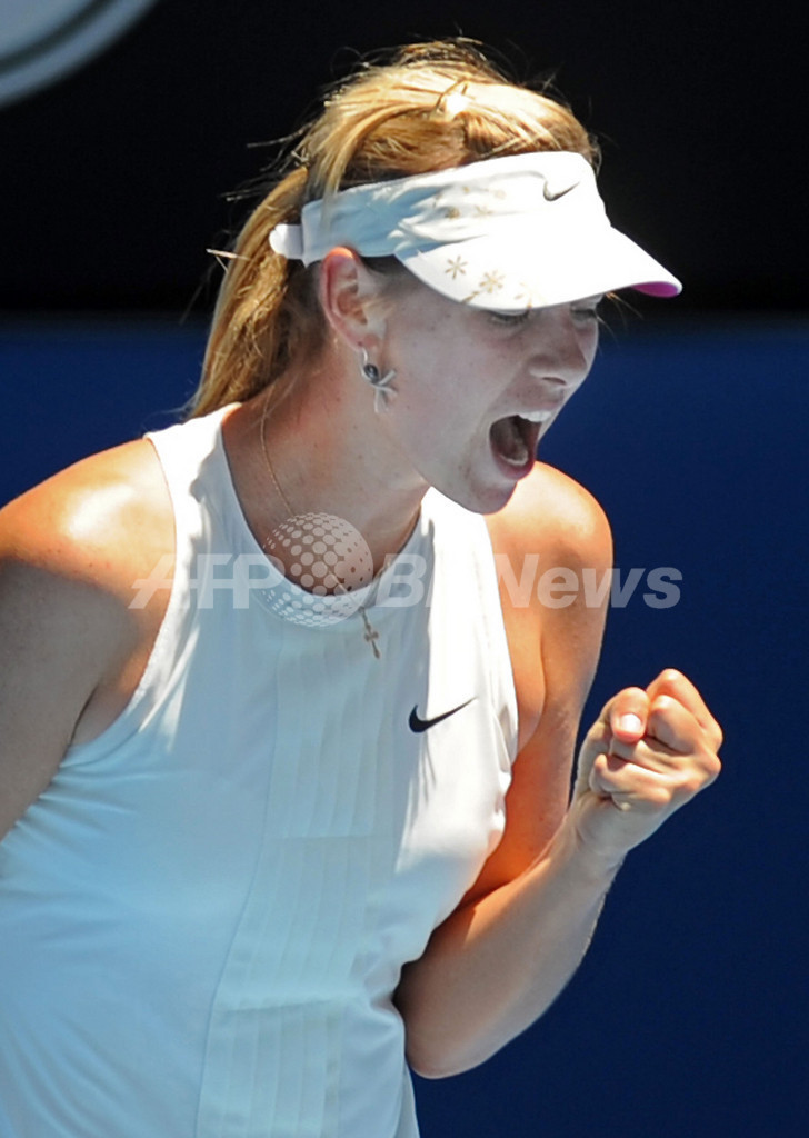 シャラポワ イワノビッチ降し全豪初制覇