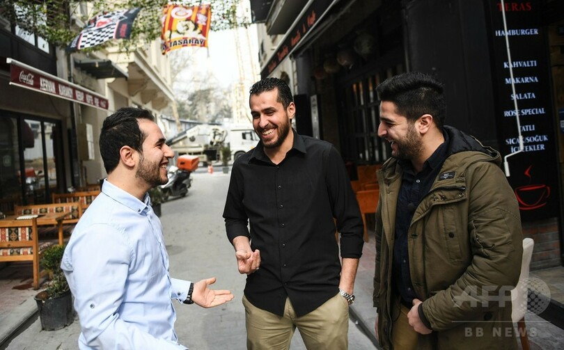 『ホワイト・ヘルメット』のオスカー受賞、中東の地に喜び