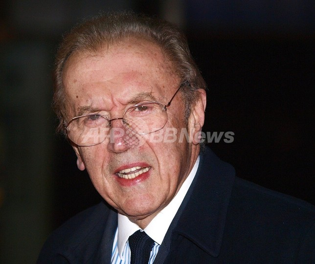 英TV司会者デービッド・フロスト氏が死去、客船で心臓発作 英TV司会者デービッド・フロスト氏が死去、客船で心臓発作