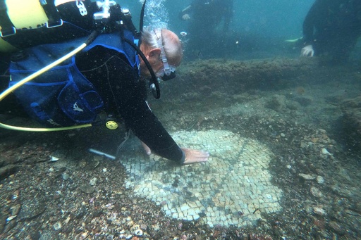 海に沈んだ古代ローマの温泉地 ダイバーに人気 イタリア 写真37枚 国際ニュース Afpbb News