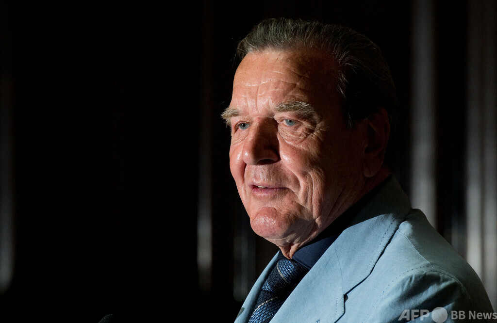 元独首相に批判 ロシア大使館の対独戦勝パーティー出席で 写真1枚 国際ニュース:AFPBB News