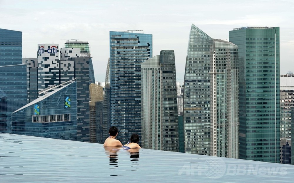 高級ホテルの屋上プールで景色を満喫 シンガポール 写真10枚 国際ニュース Afpbb News