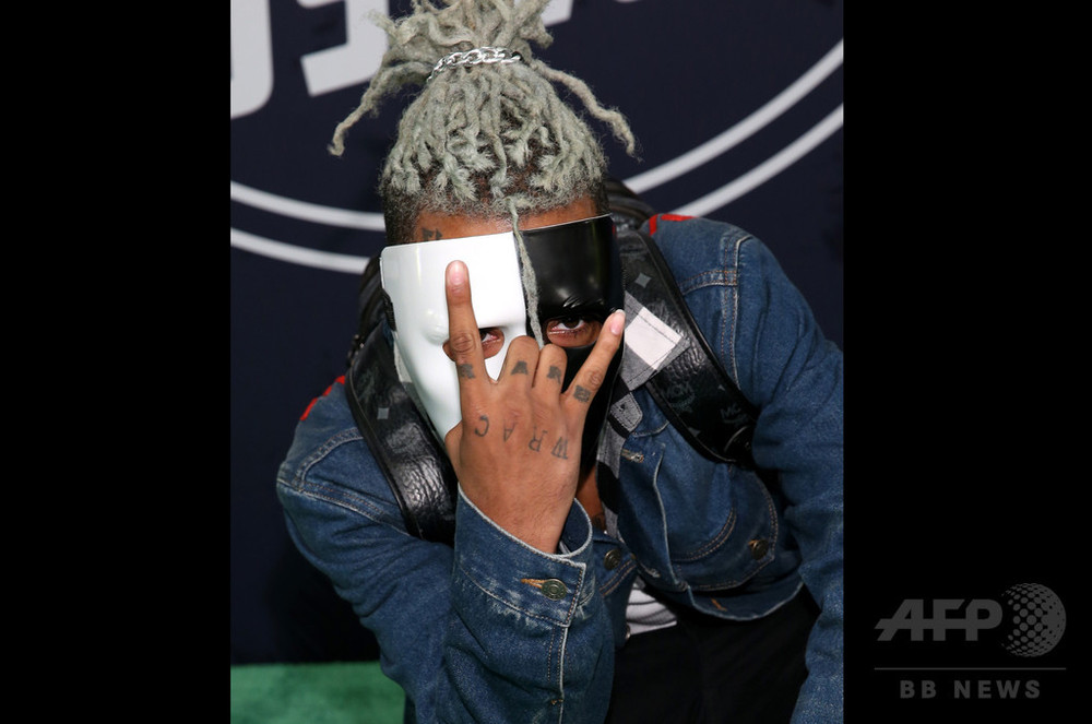 米ラッパーXXXテンタシオンさん殺害、容疑者1人を逮捕 写真1枚