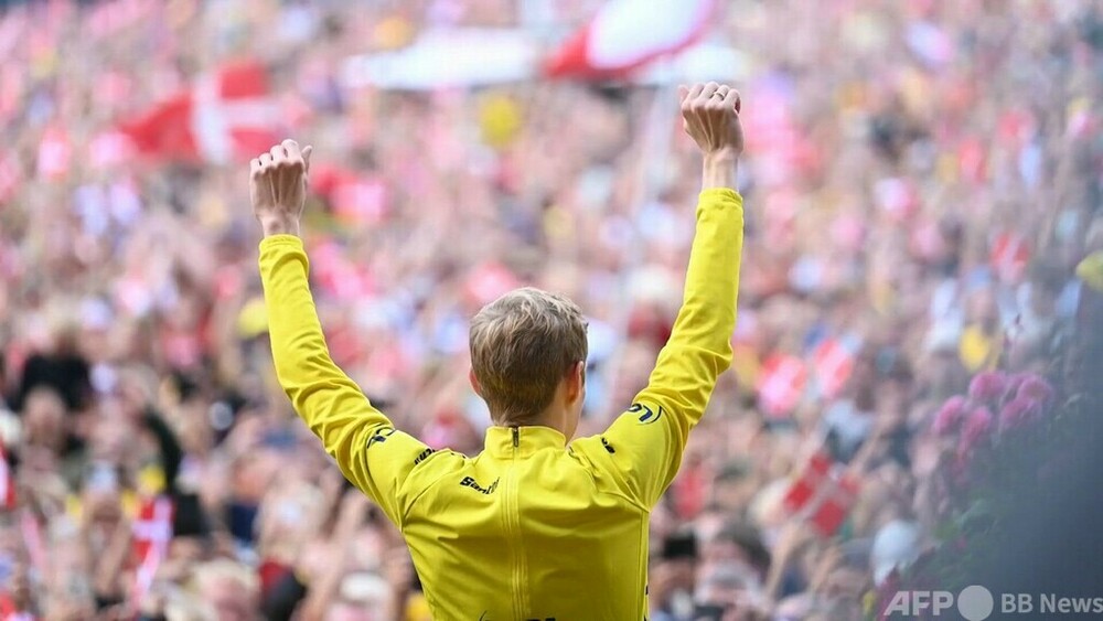 動画:ツール2連覇のヴィンゲゴー デンマークに凱旋帰国 写真1枚 国際ニュース:AFPBB News